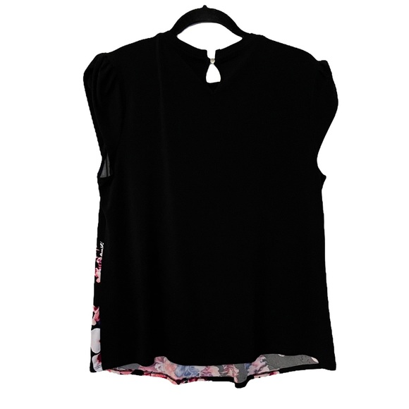 Elle Smock Neck Blouse Black Floral Size Large #310 - Picture 2 of 7